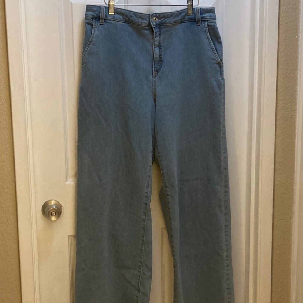 STYLE & CO Wide Leg Denim size 14
